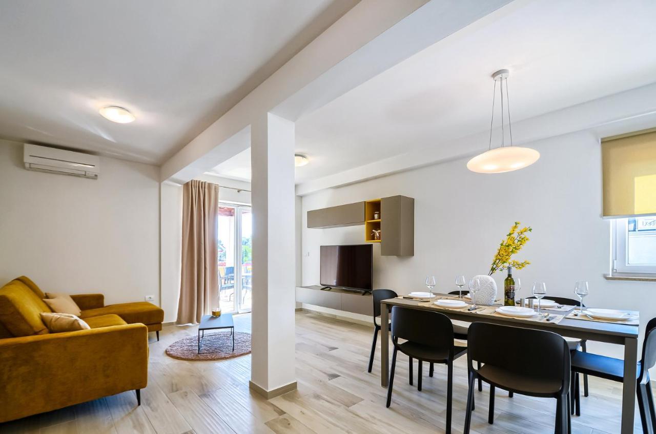 Macuka- New And Luxury, Near
