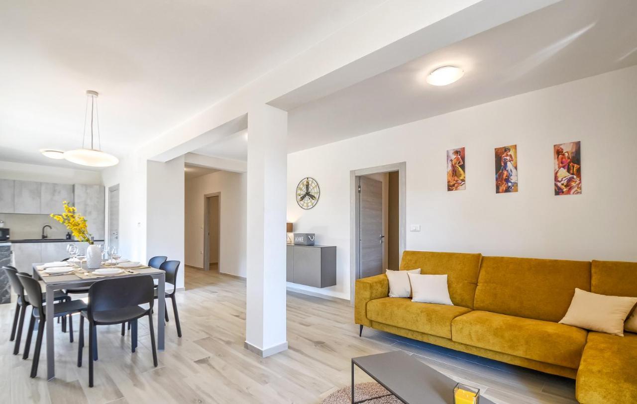 Macuka- New And Luxury, Near Beach